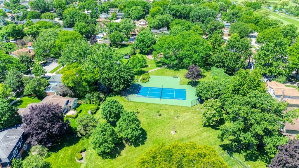 1119 W White Oak Street Property Photo 57