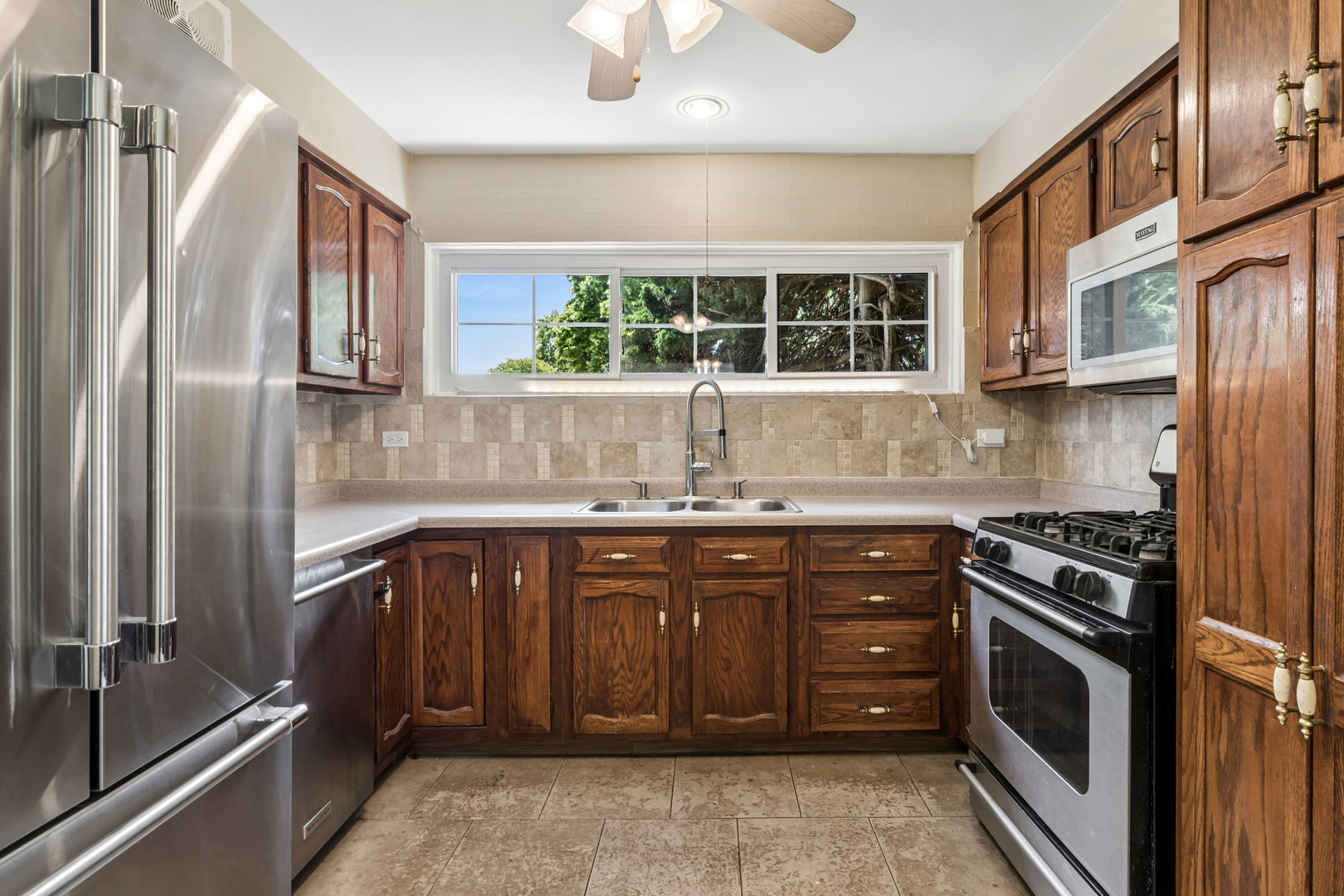 7314 Foster Street Property Photo 8
