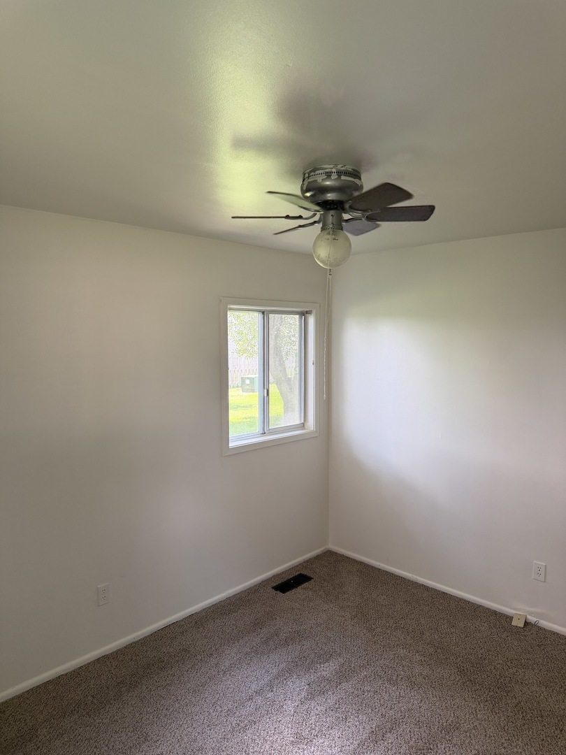 1129 E Main Street Property Photo 16
