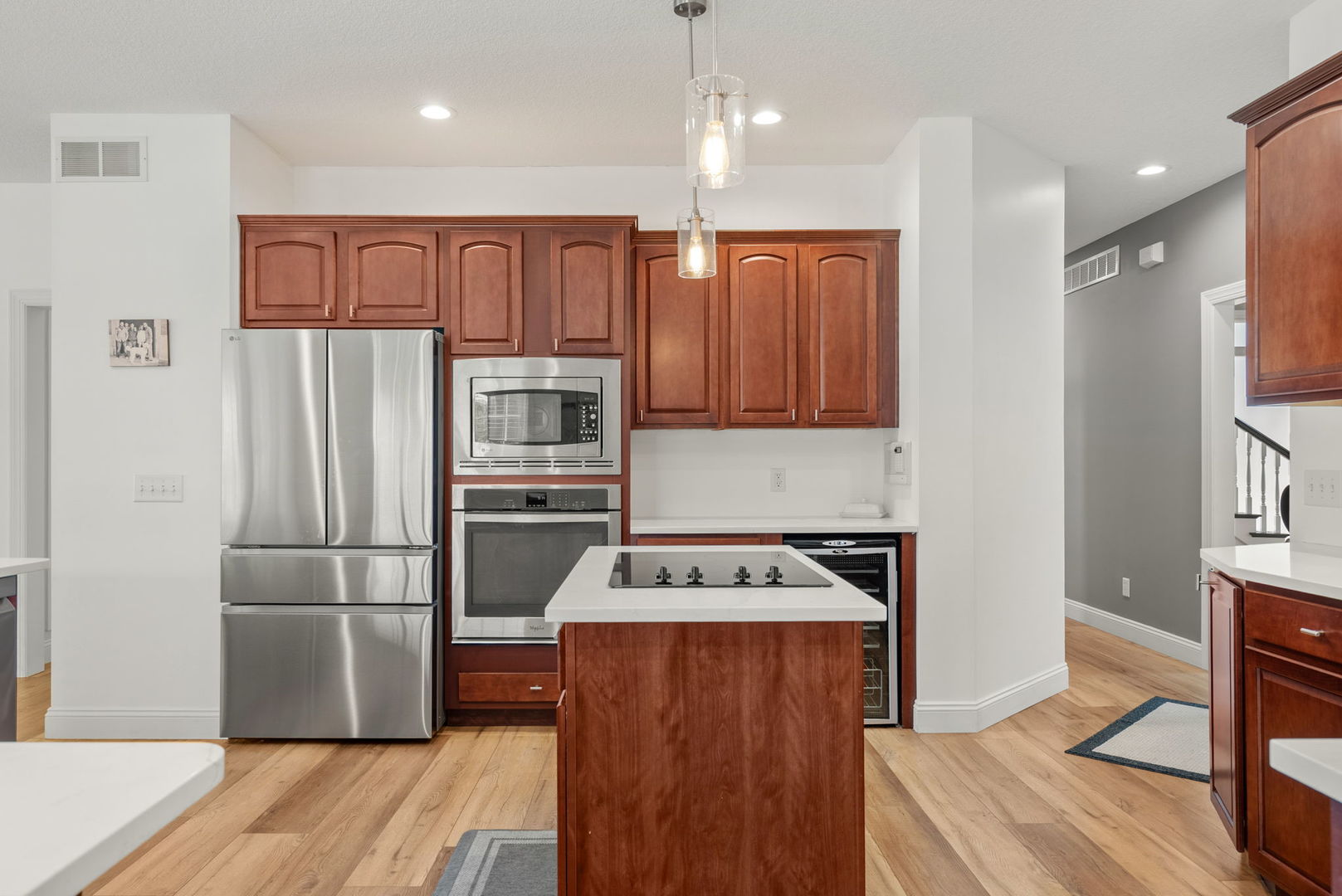 6404 Forest Road Property Photo 11