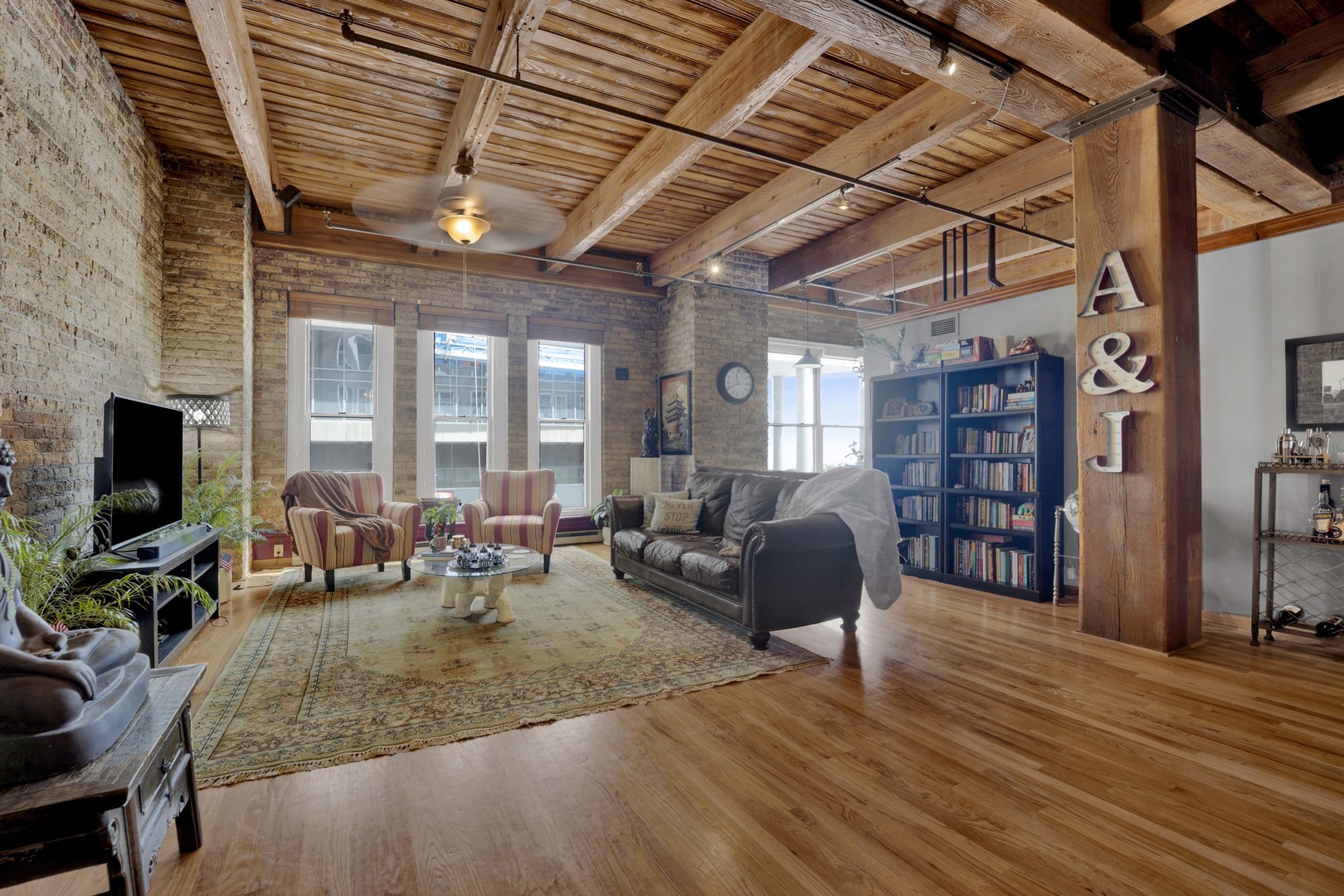 540 N Lake Shore Drive 225 Property Photo 4