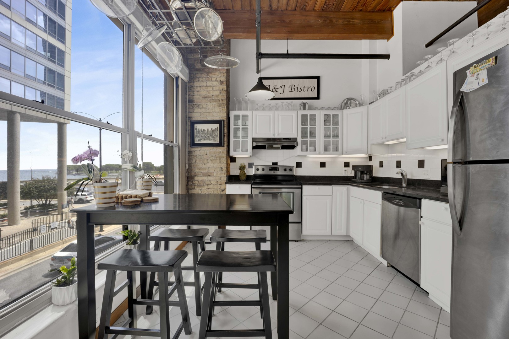 540 N Lake Shore Drive 225 Property Photo 7