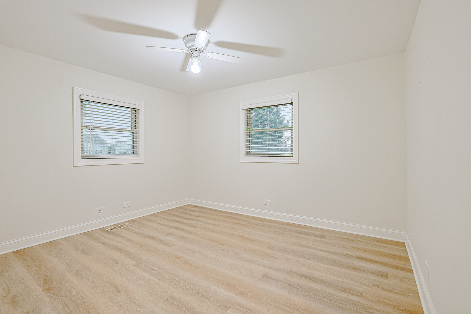 10120 Sunridge Drive Property Photo 23