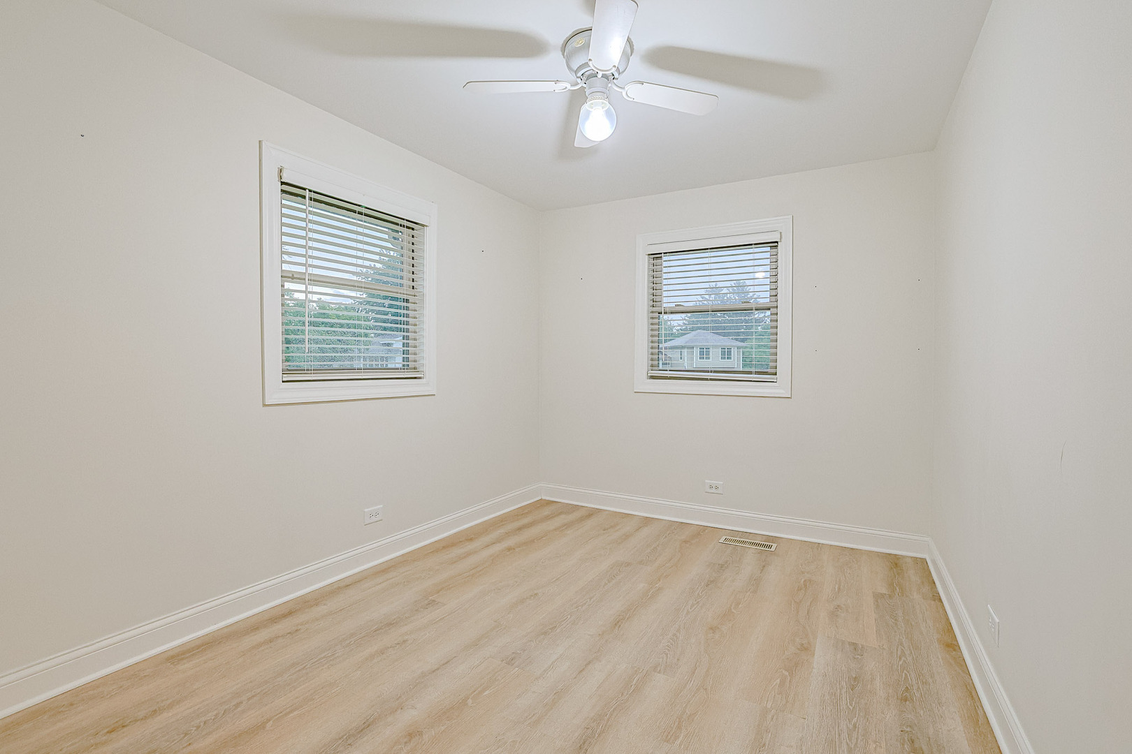 10120 Sunridge Drive Property Photo 26