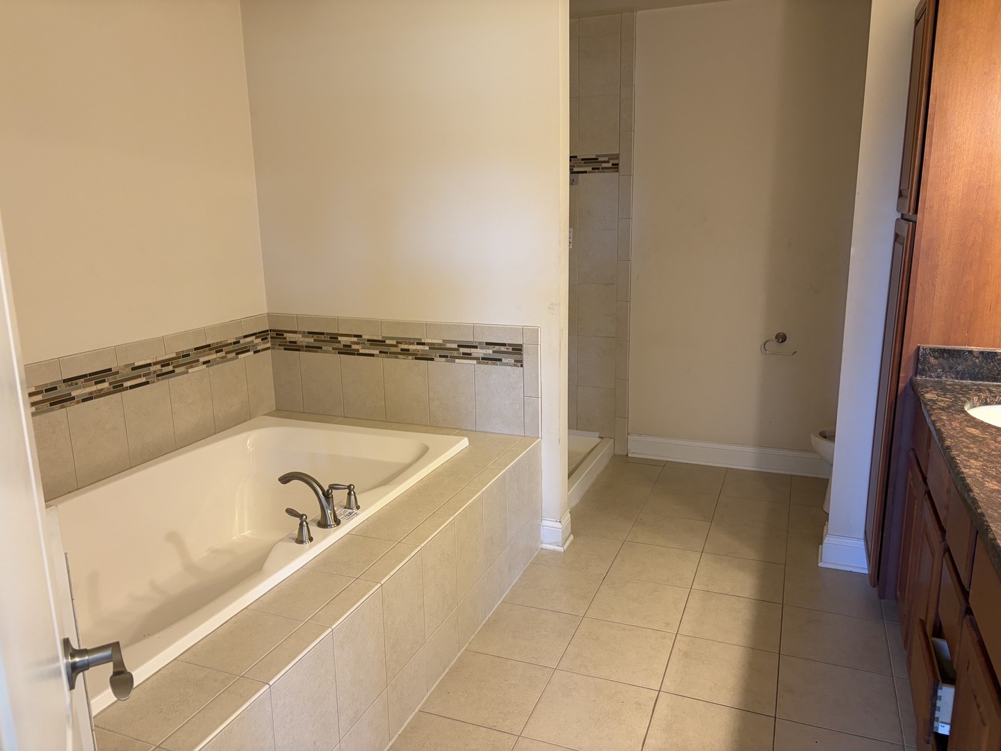 4521 203rd Street Property Photo 15