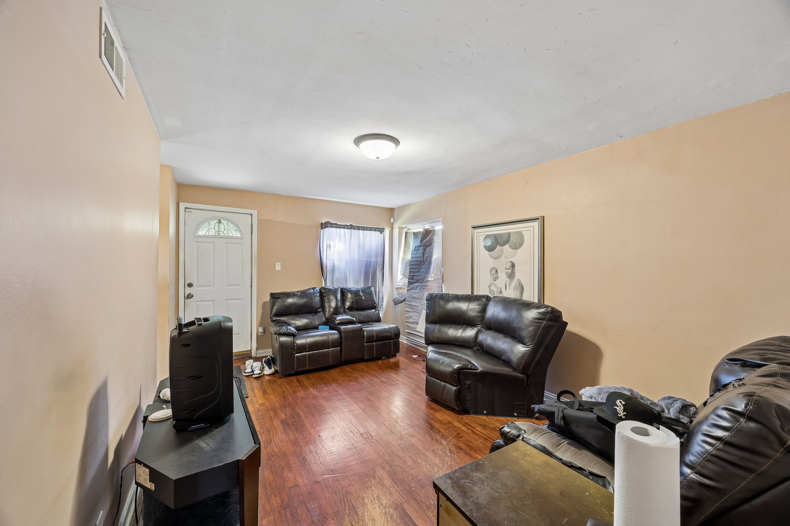 12910 S Green Street Property Photo 3