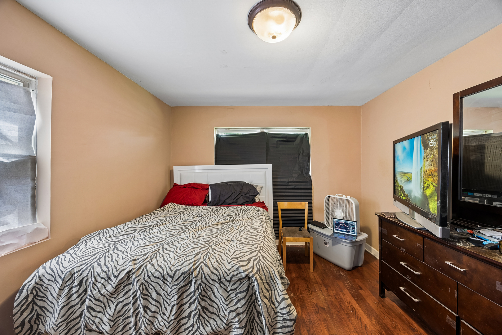 12910 S Green Street Property Photo 12