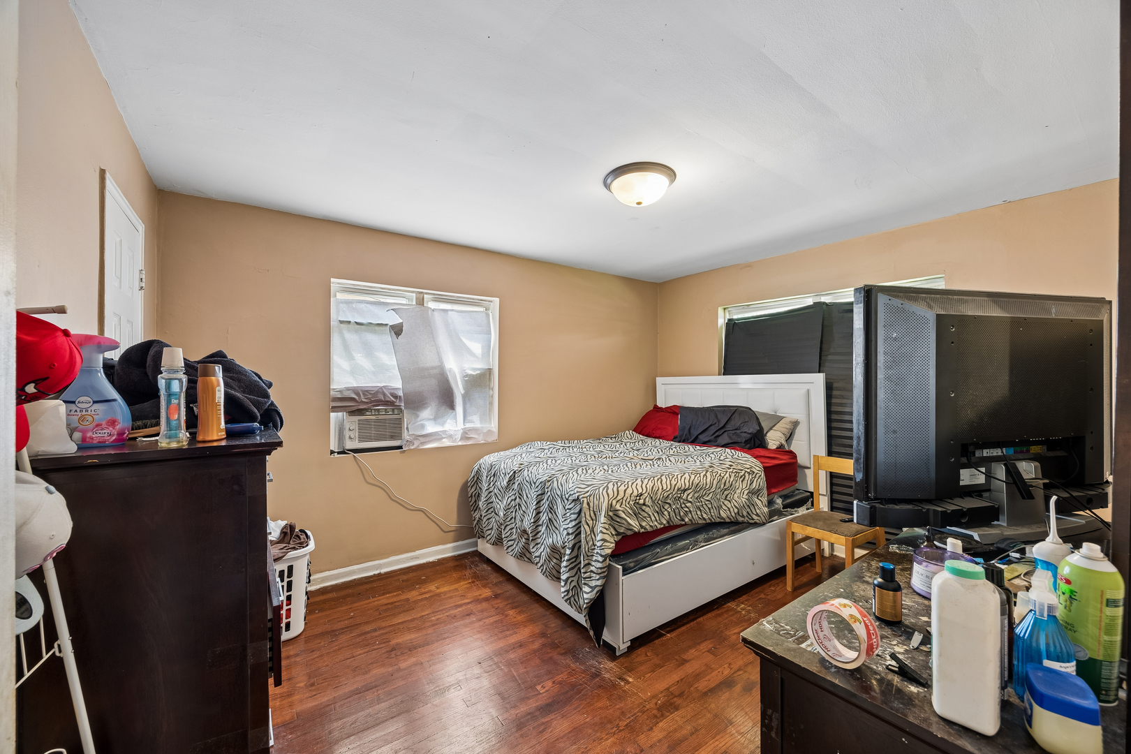 12910 S Green Street Property Photo 13