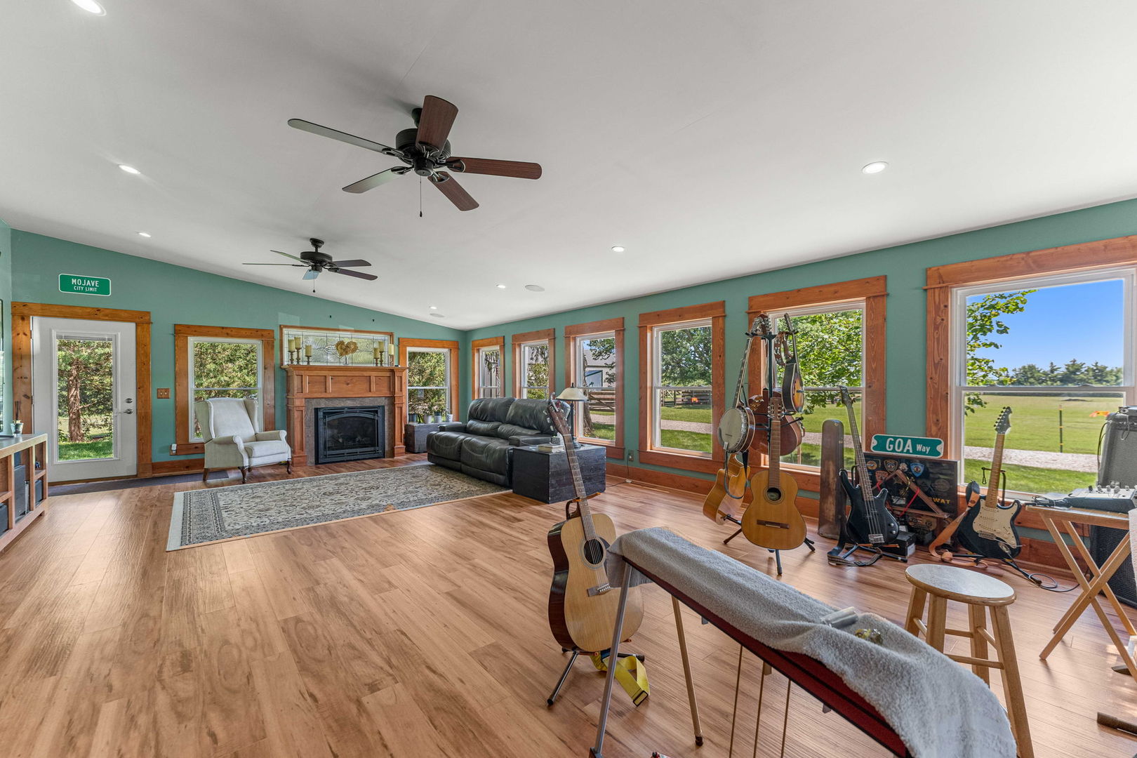 1392 Red Brick Road Property Photo 15