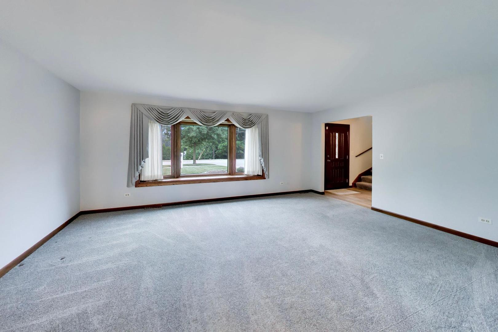 107 W Washington Street Property Photo 7