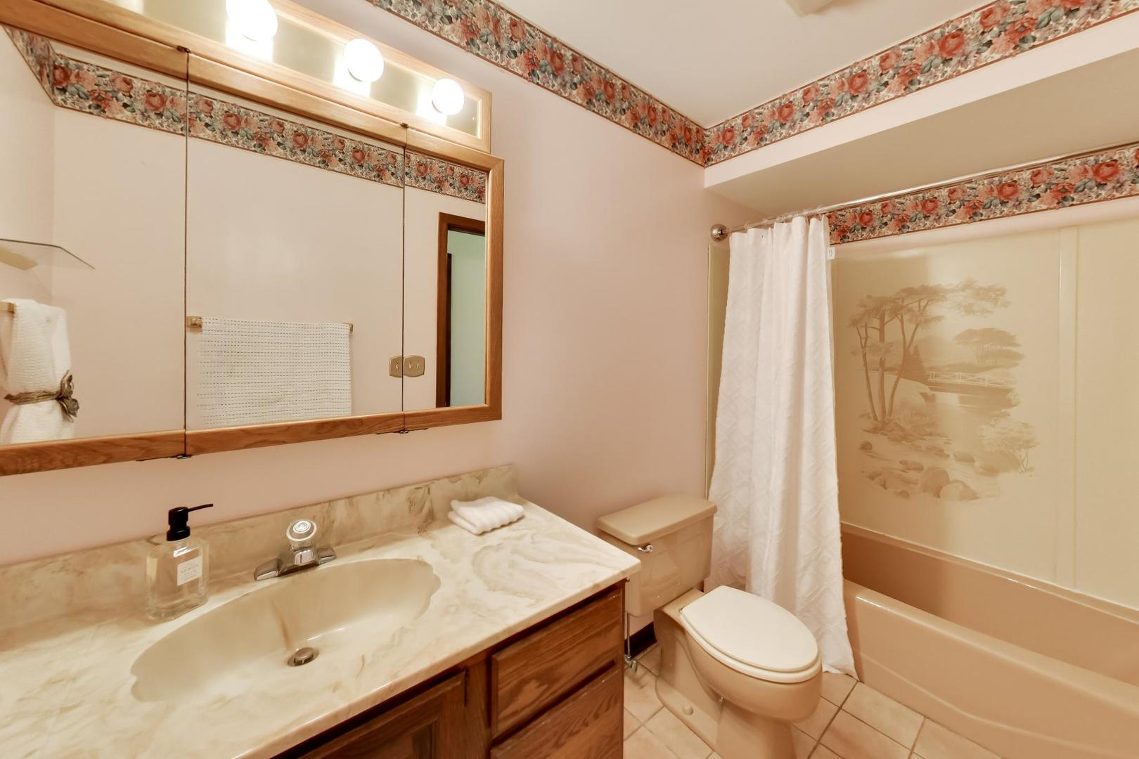 107 W Washington Street Property Photo 40