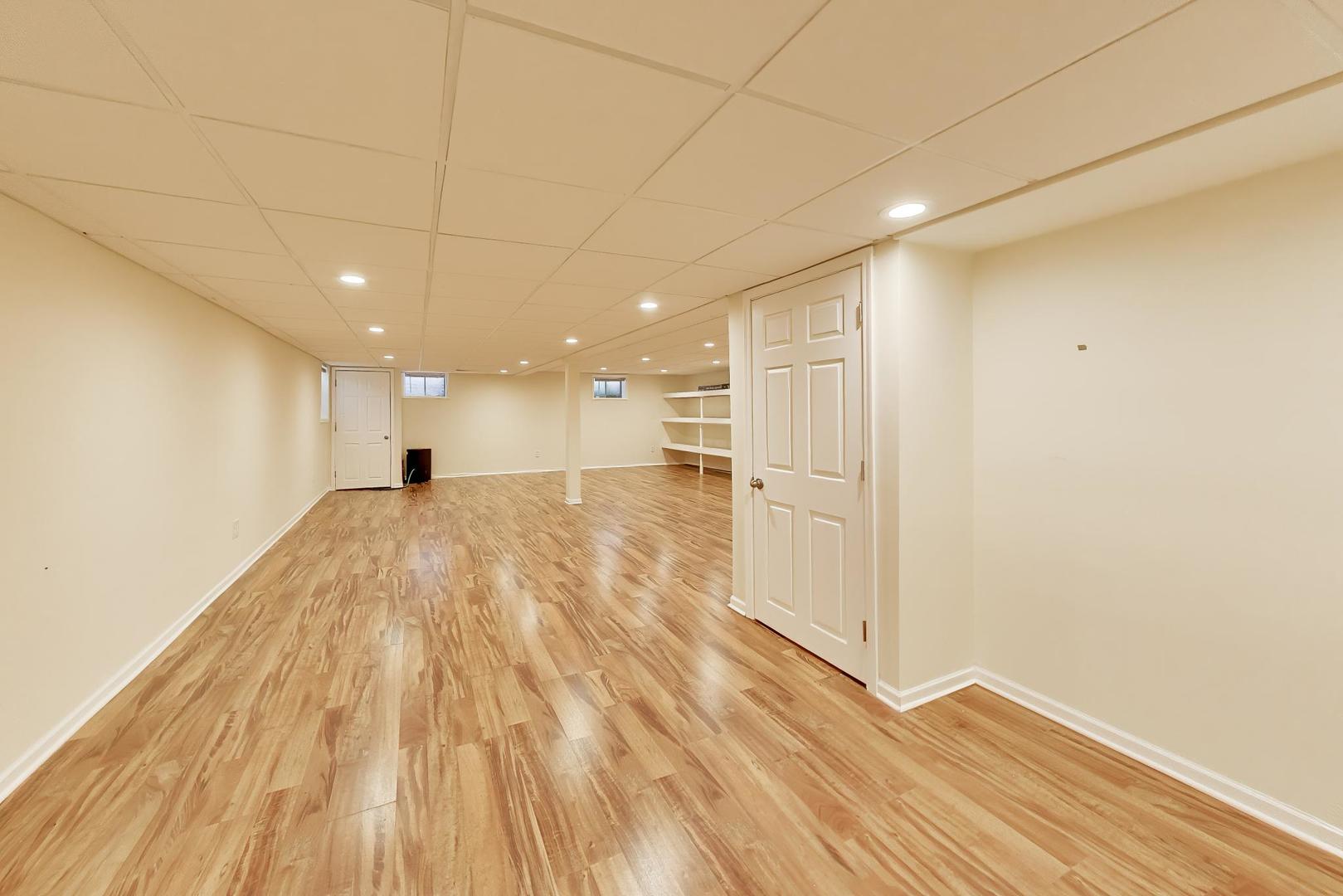 107 W Washington Street Property Photo 45