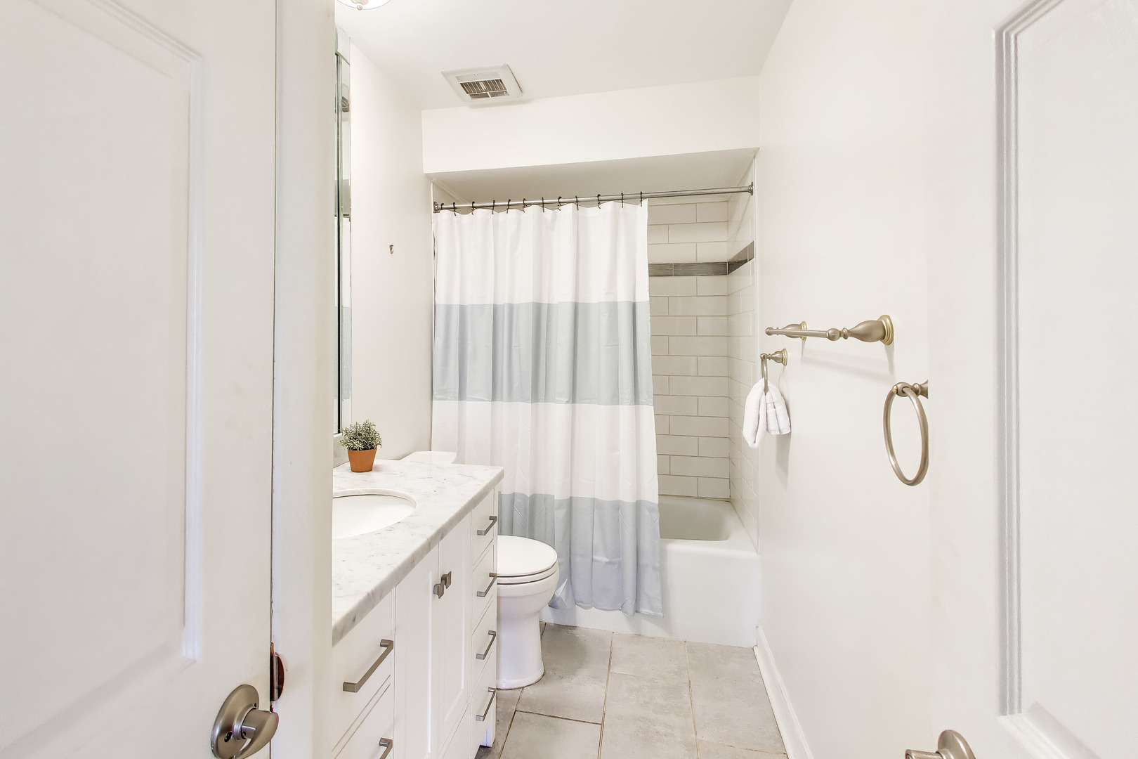 5840 W 104th Street 415 Property Photo 15