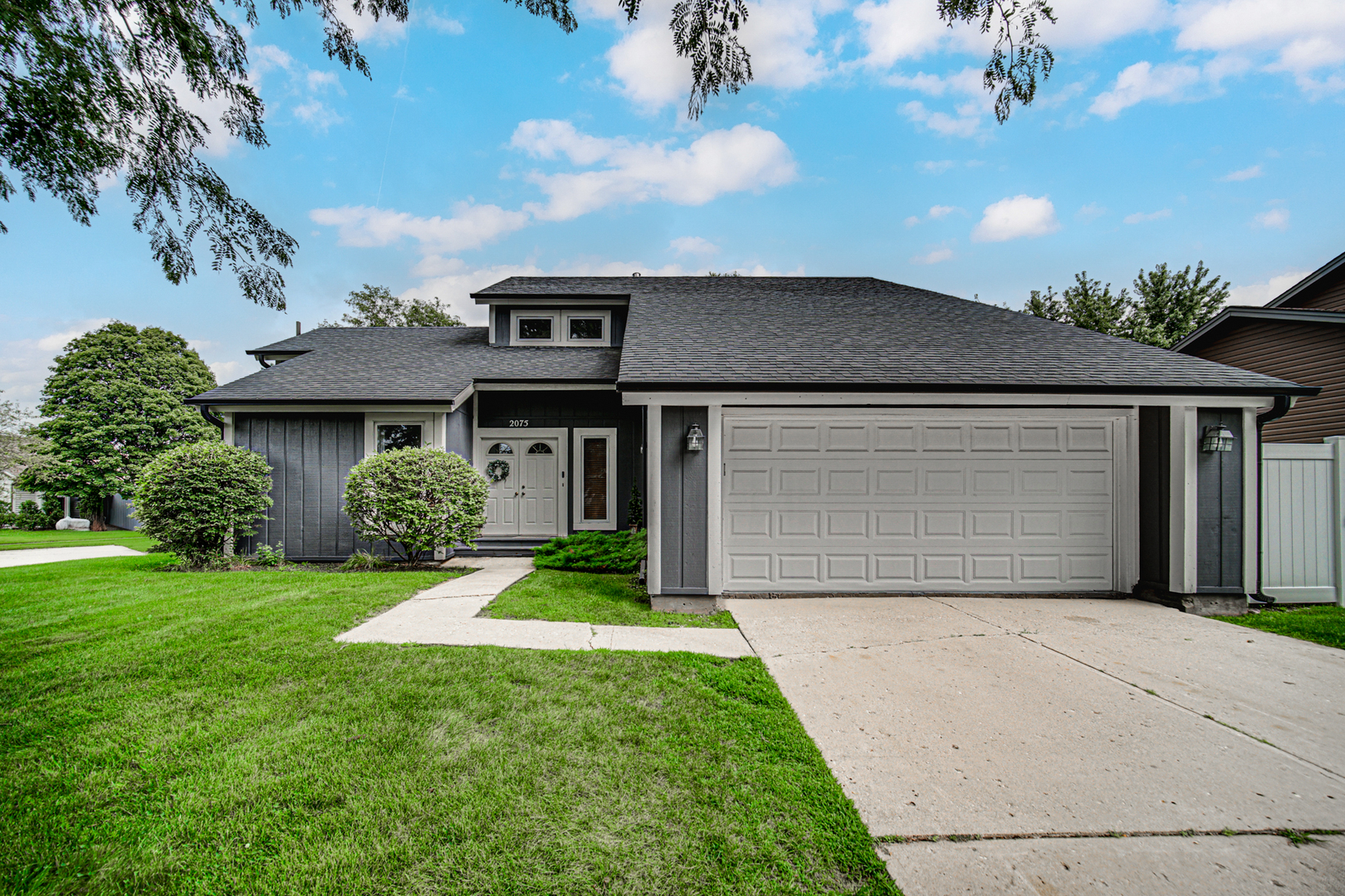 2075 Valley Creek Drive Property Photo 1