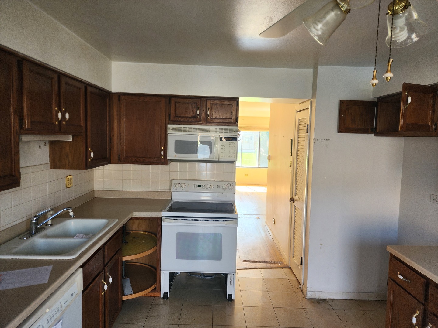 9300 Hamilton Court D1 Property Photo 4
