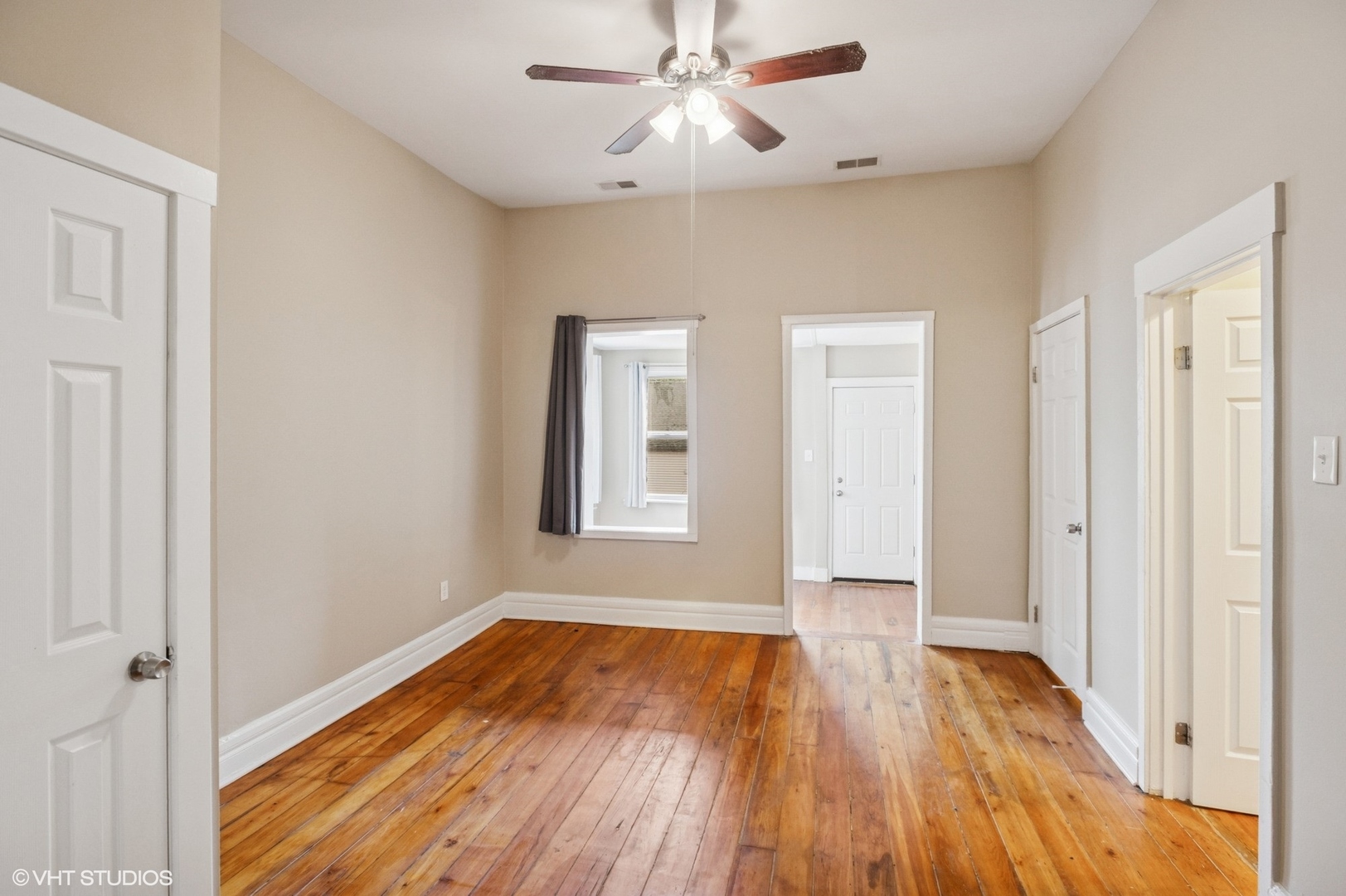 1702 N Campbell Avenue Property Photo 8