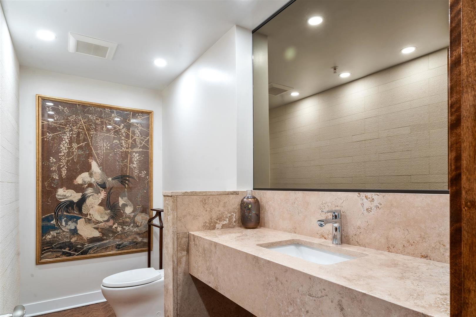 680 N Lake Shore Drive 1103 Property Photo 9