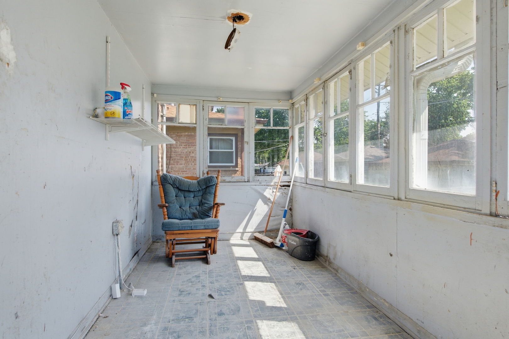 1112 S Taylor Avenue Property Photo 16