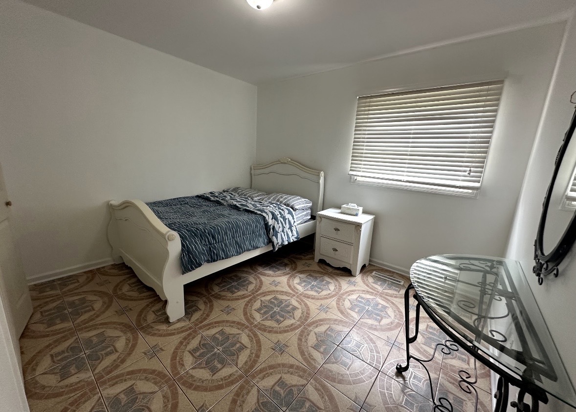 1330 Todd Farm Drive Property Photo 11