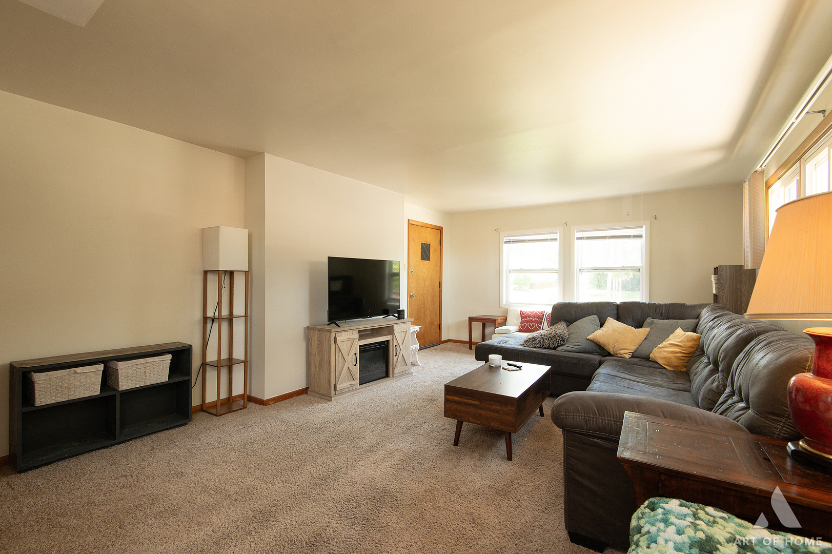 220 E 15th Street 1 Property Photo 4