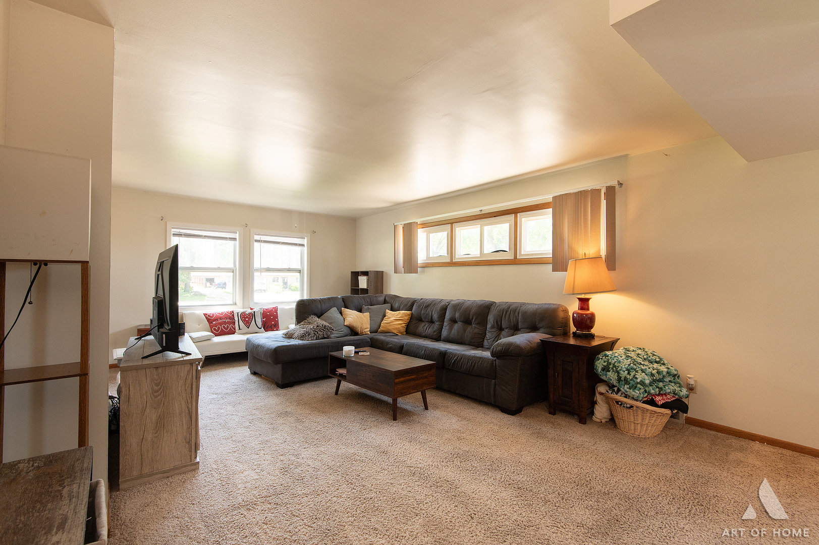 220 E 15th Street 1 Property Photo 6