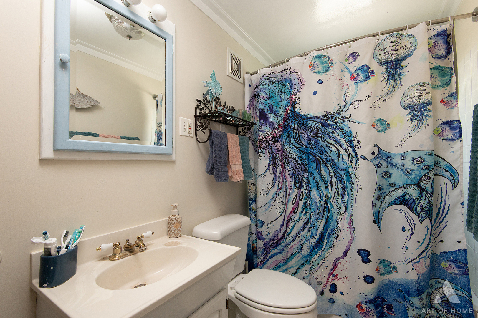 220 E 15th Street 1 Property Photo 13