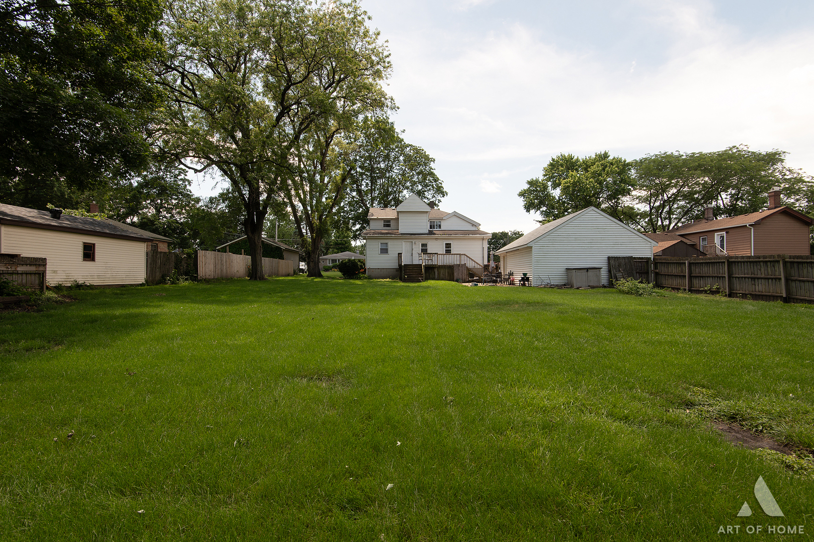220 E 15th Street 1 Property Photo 17