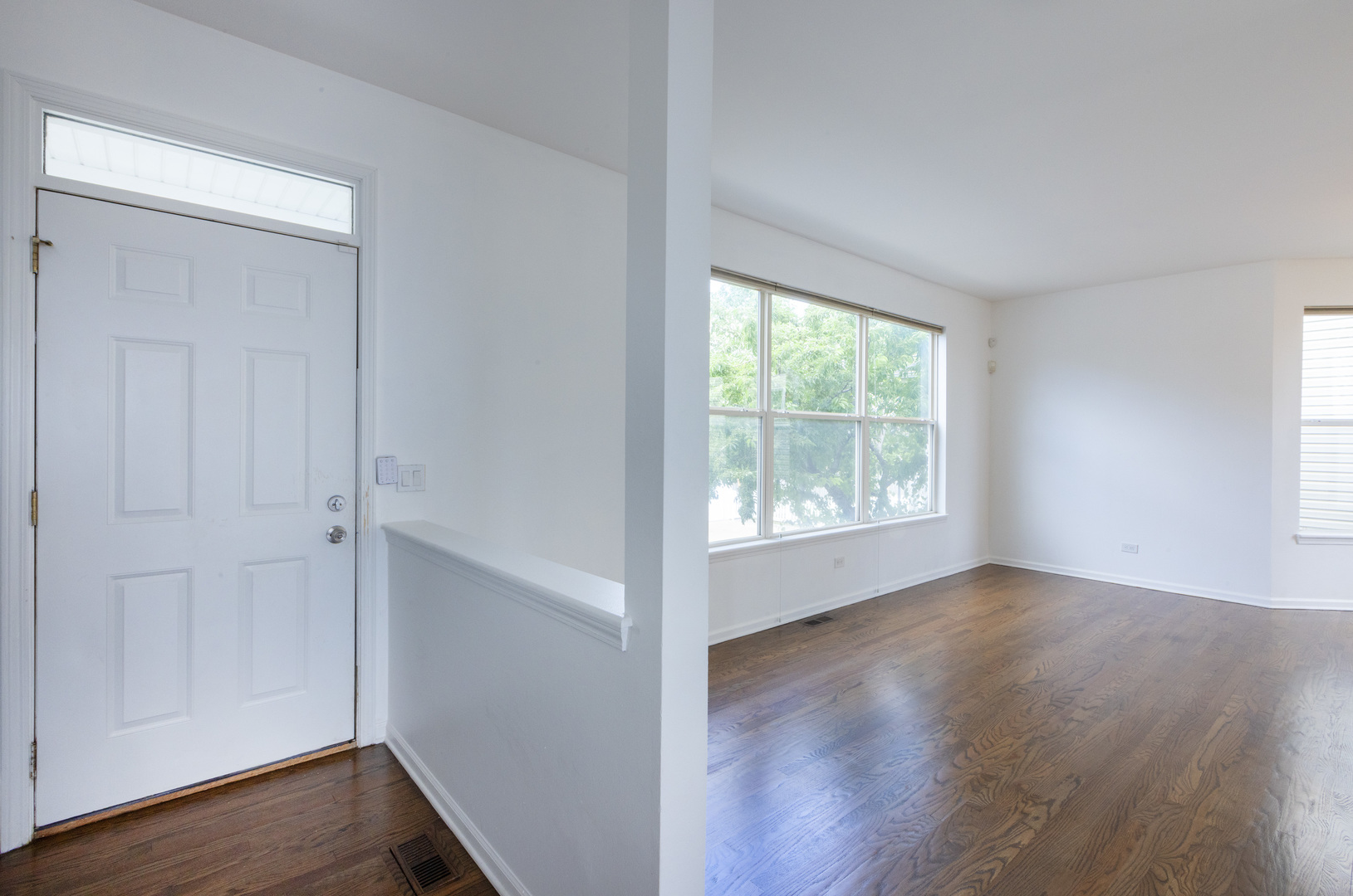 4257 N Kolmar Avenue Property Photo 14