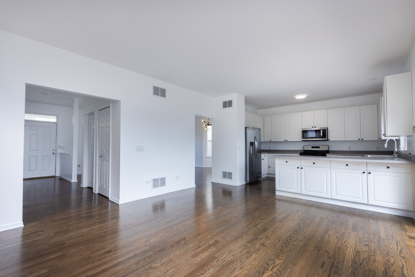 4257 N Kolmar Avenue Property Photo 23