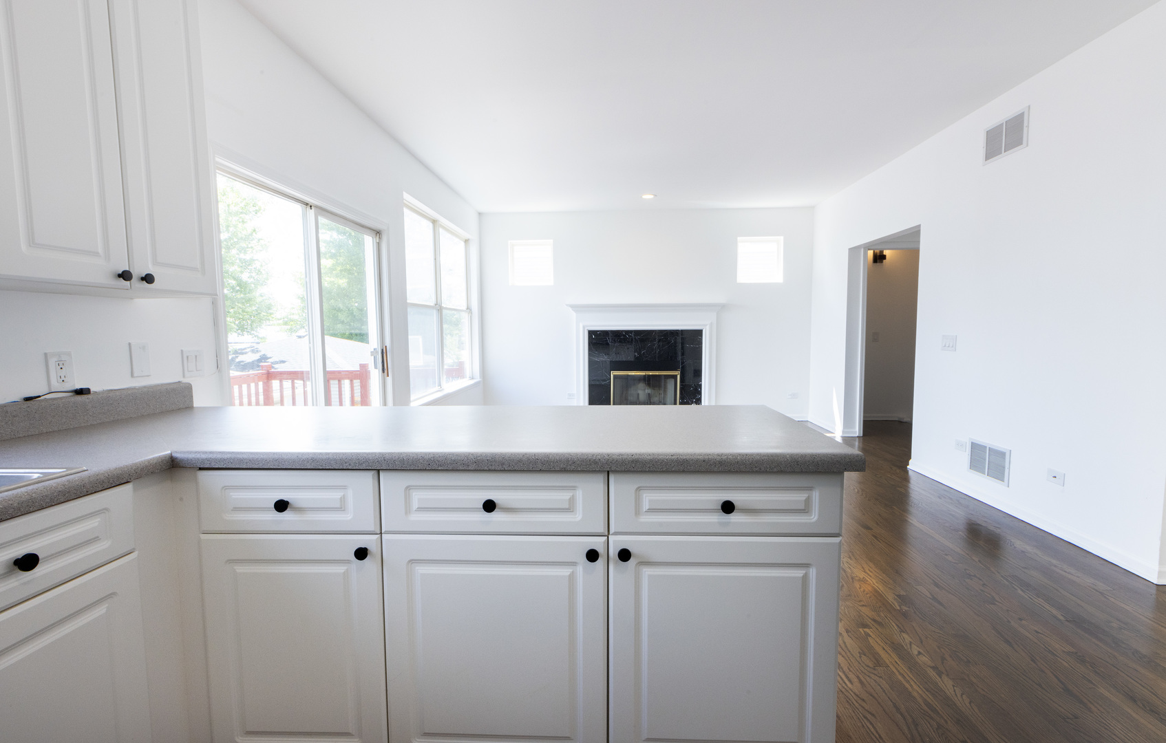 4257 N Kolmar Avenue Property Photo 29