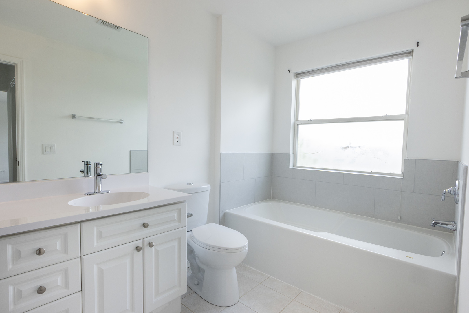 4257 N Kolmar Avenue Property Photo 46