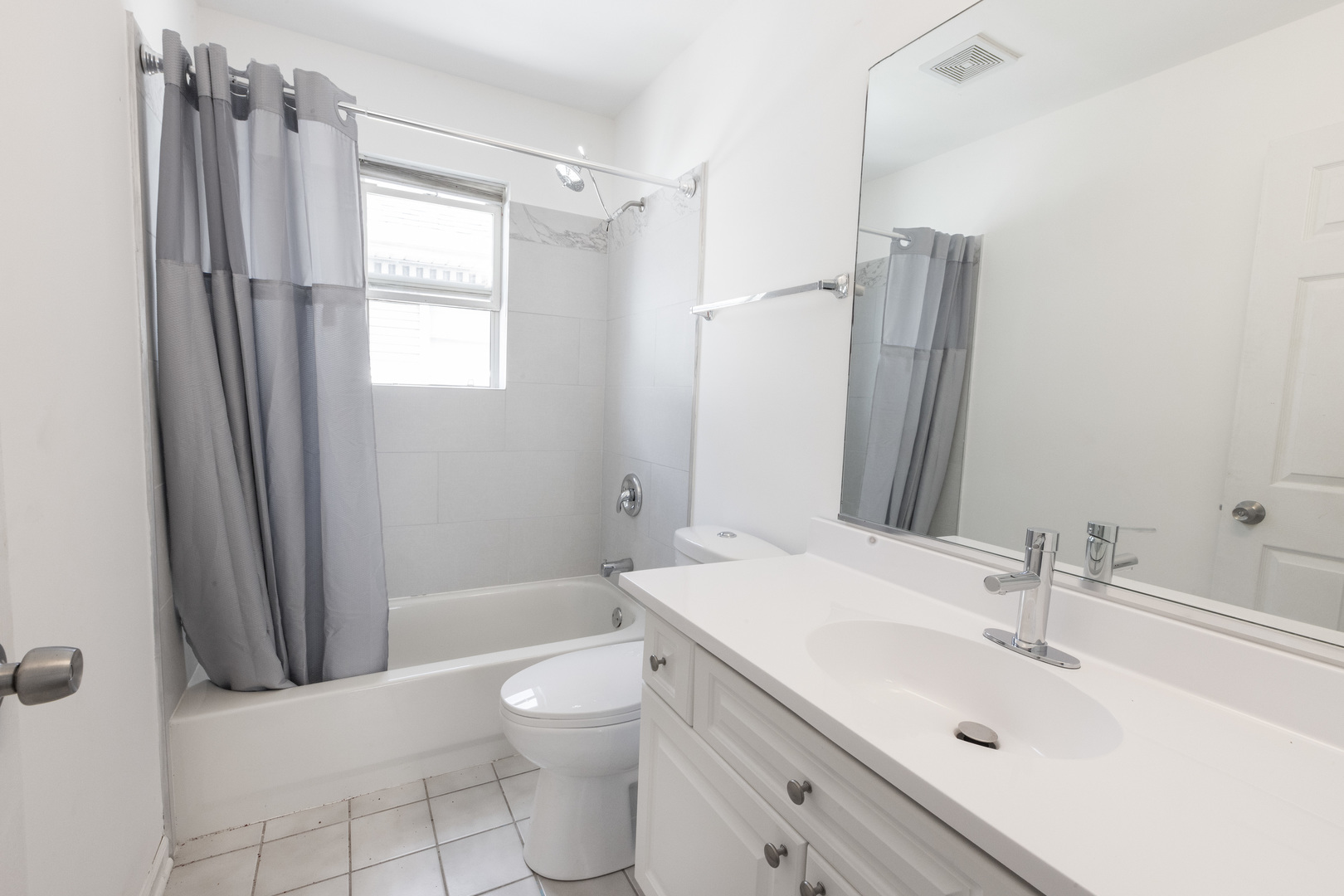 4257 N Kolmar Avenue Property Photo 52