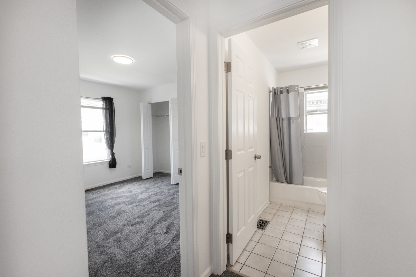 4257 N Kolmar Avenue Property Photo 54