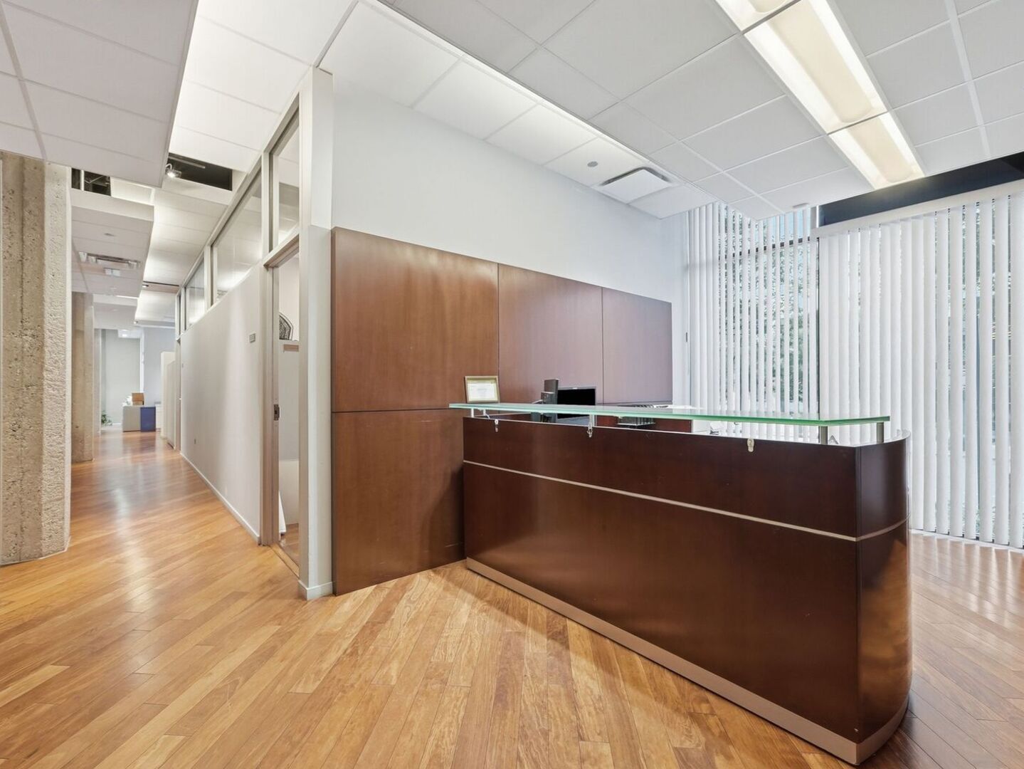 210 S Desplaines Street Property Photo 3