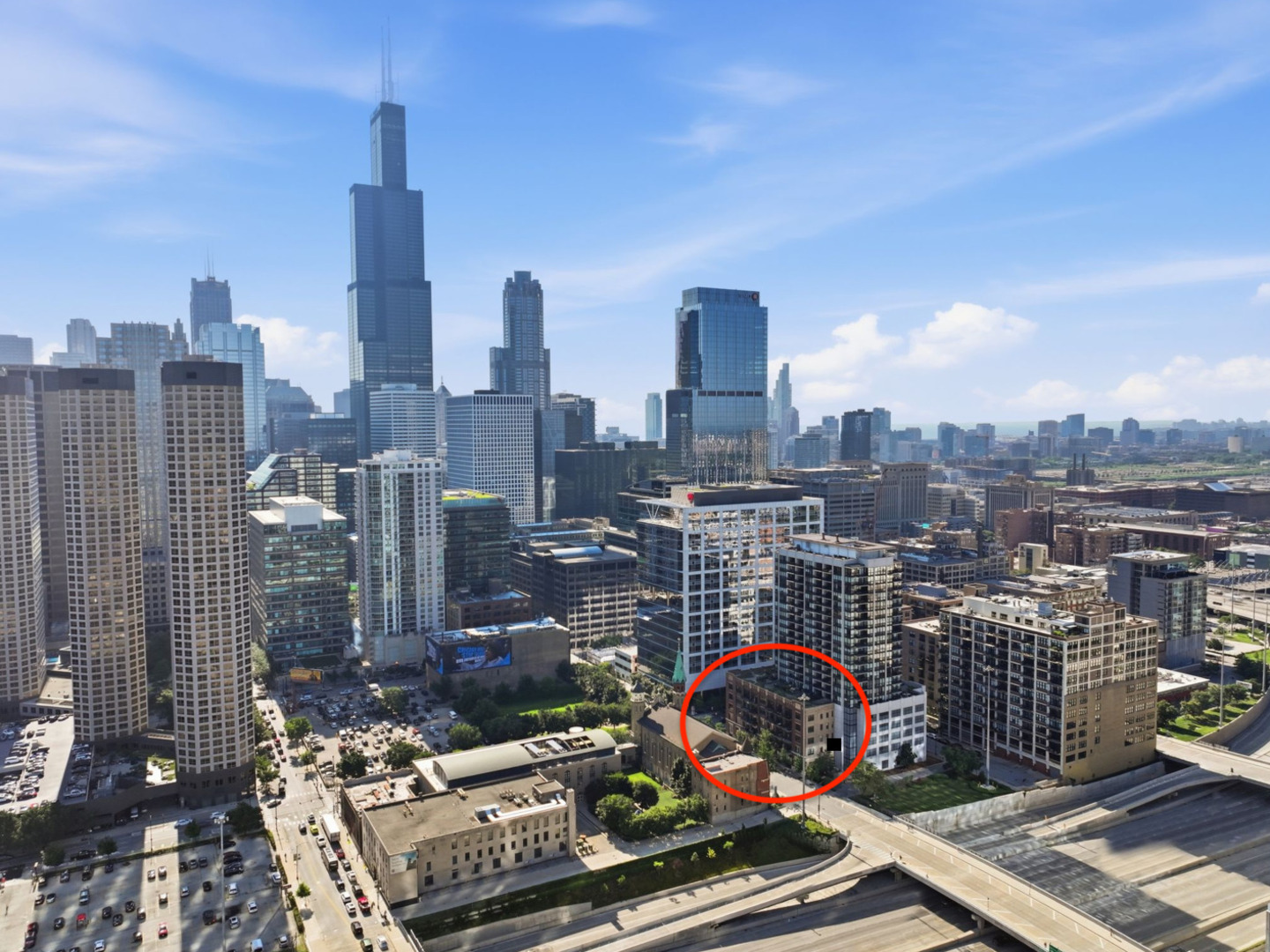210 S Desplaines Street Property Photo 29