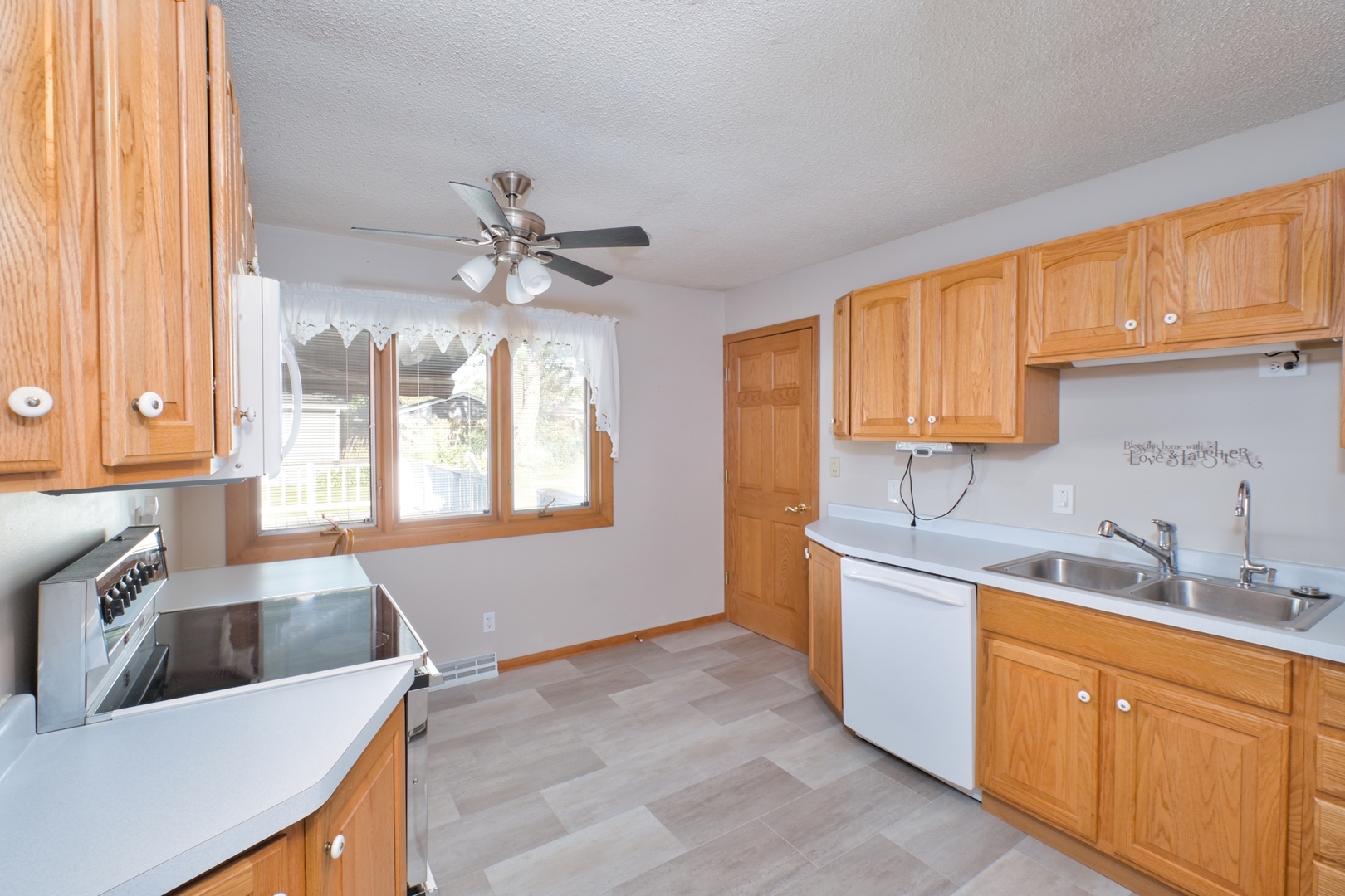 1029 N 13th Street Property Photo 9
