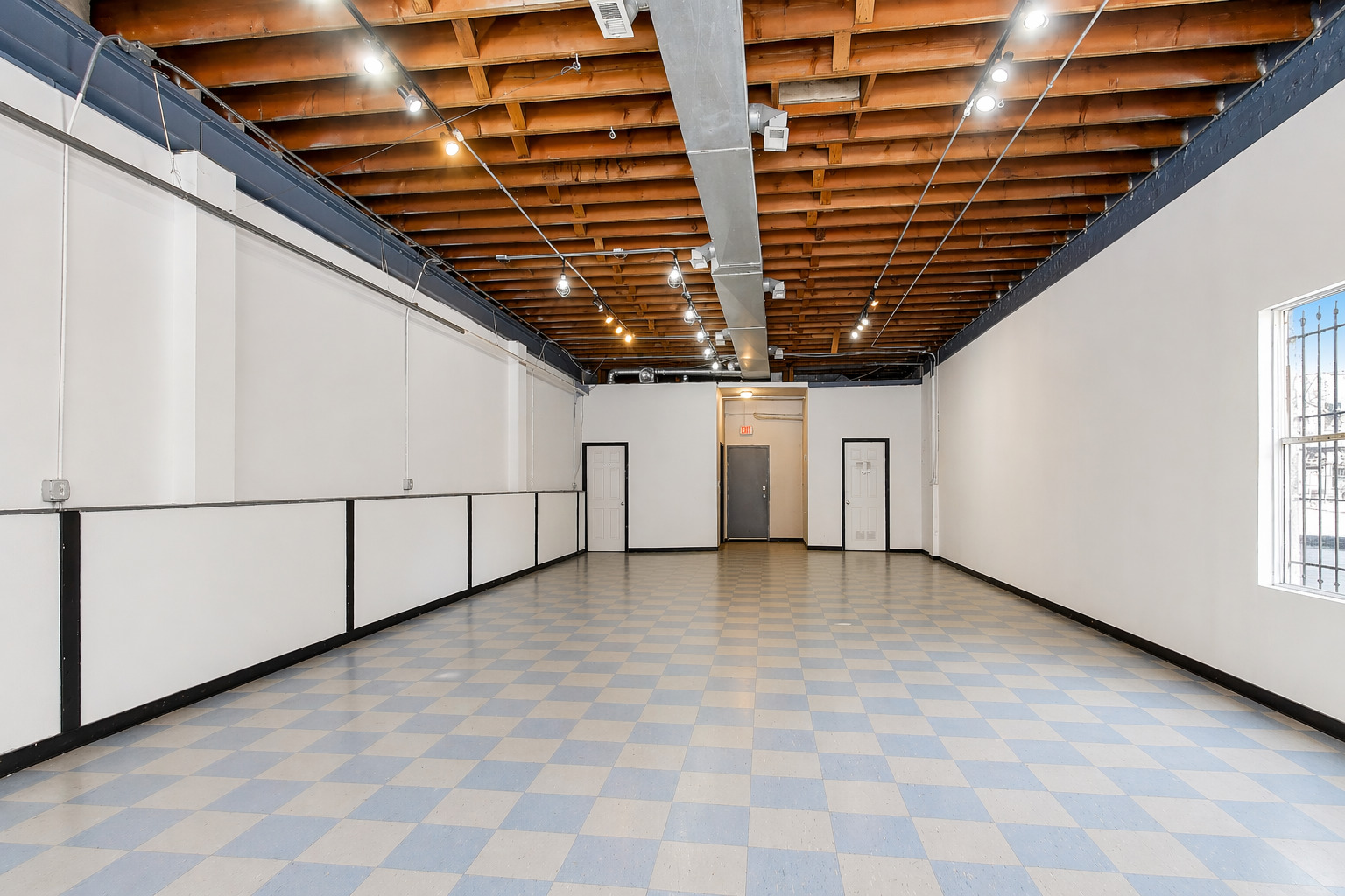 3426 W Diversey Avenue Property Photo 9