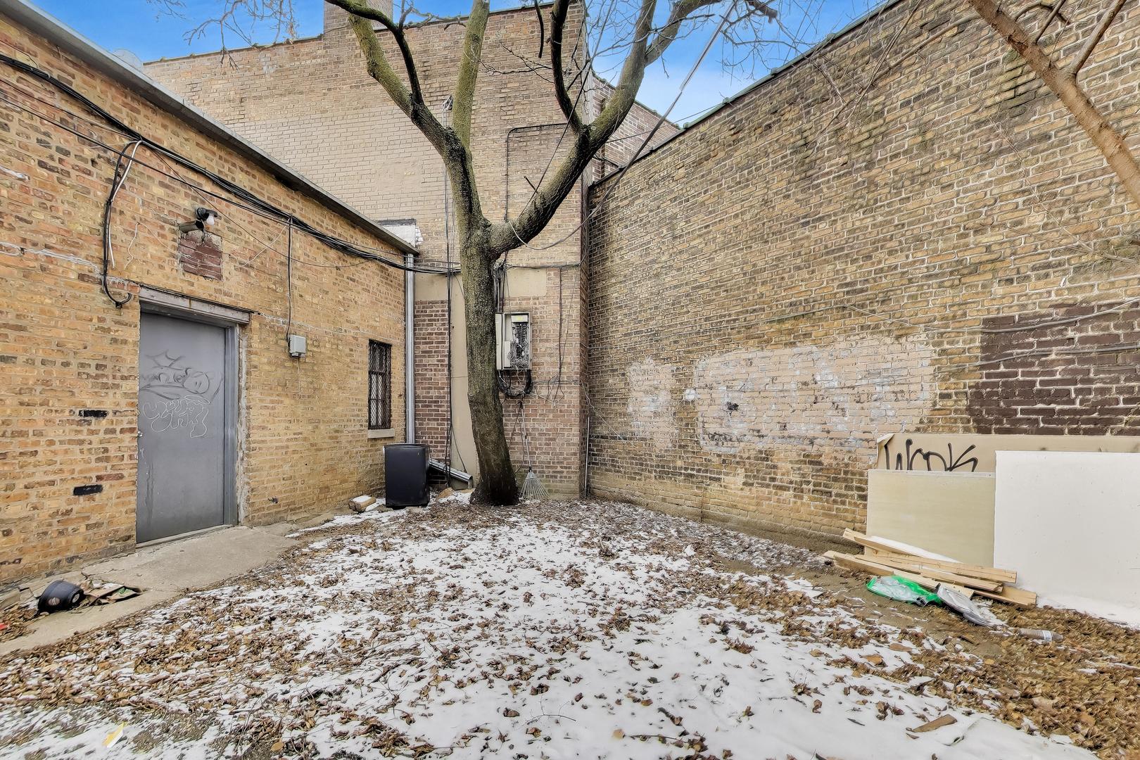3426 W Diversey Avenue Property Photo 23