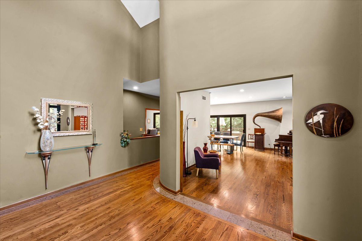 1317 Eskin Drive Property Photo 4