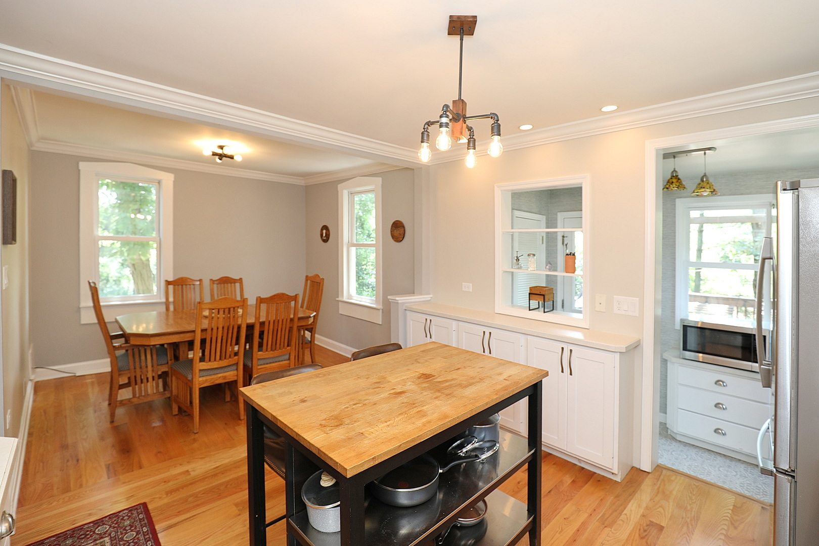28w719 Barnes Avenue Property Photo 17