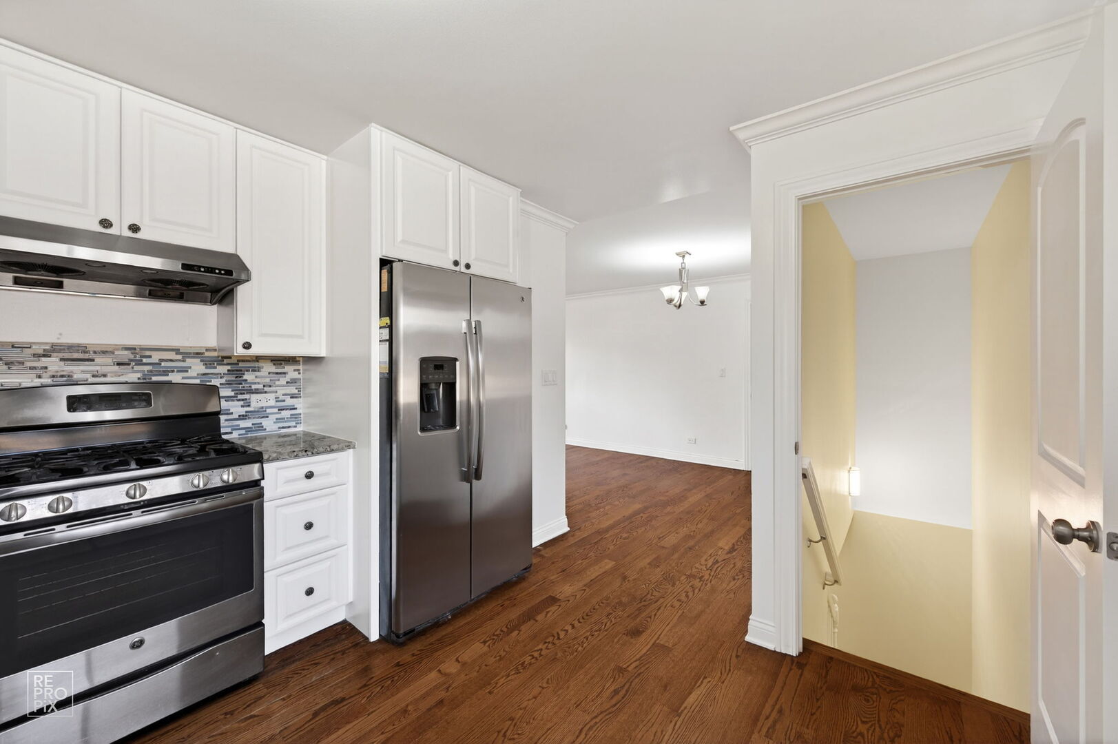 420 Berkshire Lane Property Photo 7
