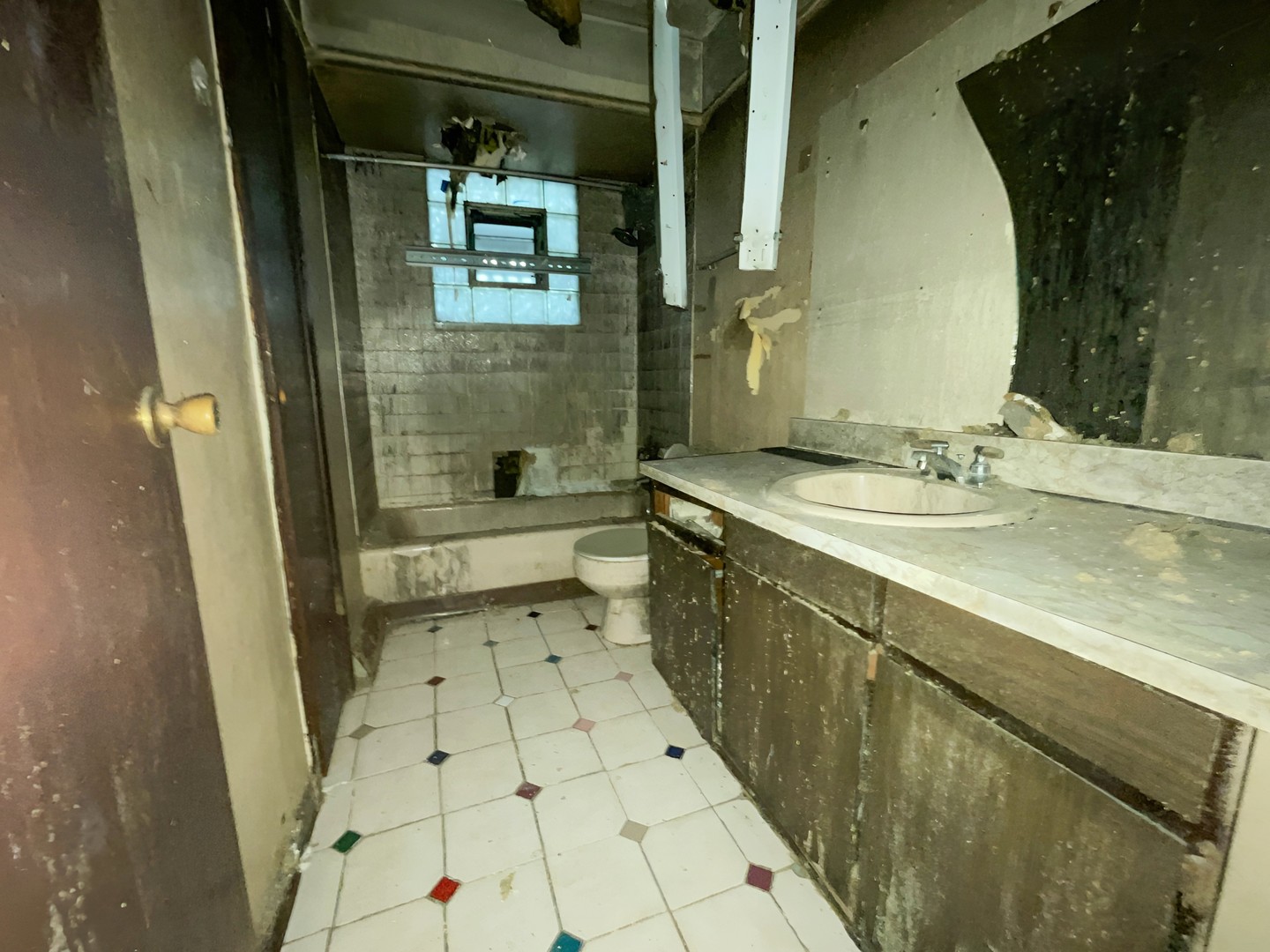 15229 Dante Avenue Property Photo 6