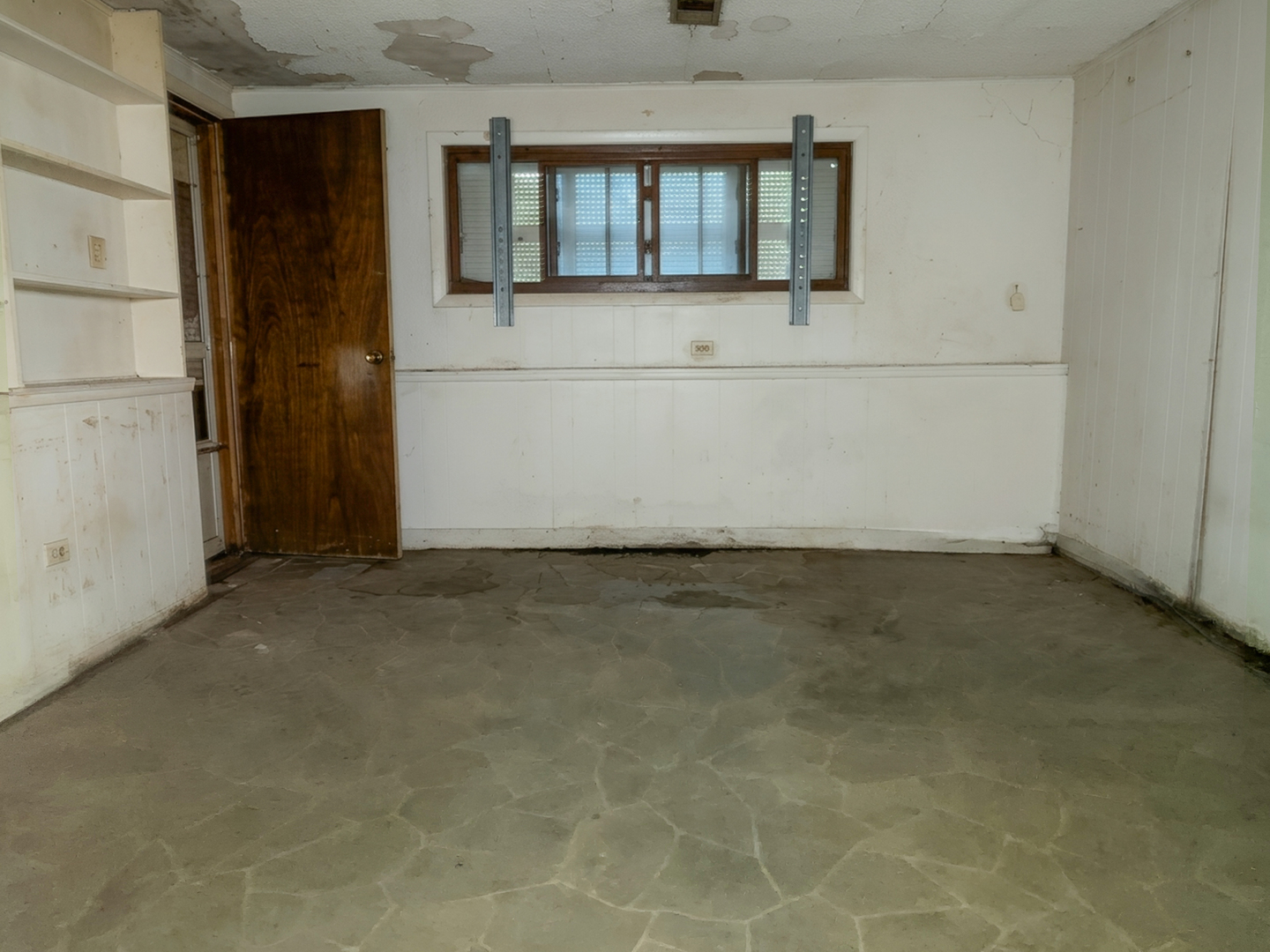 15229 Dante Avenue Property Photo 13