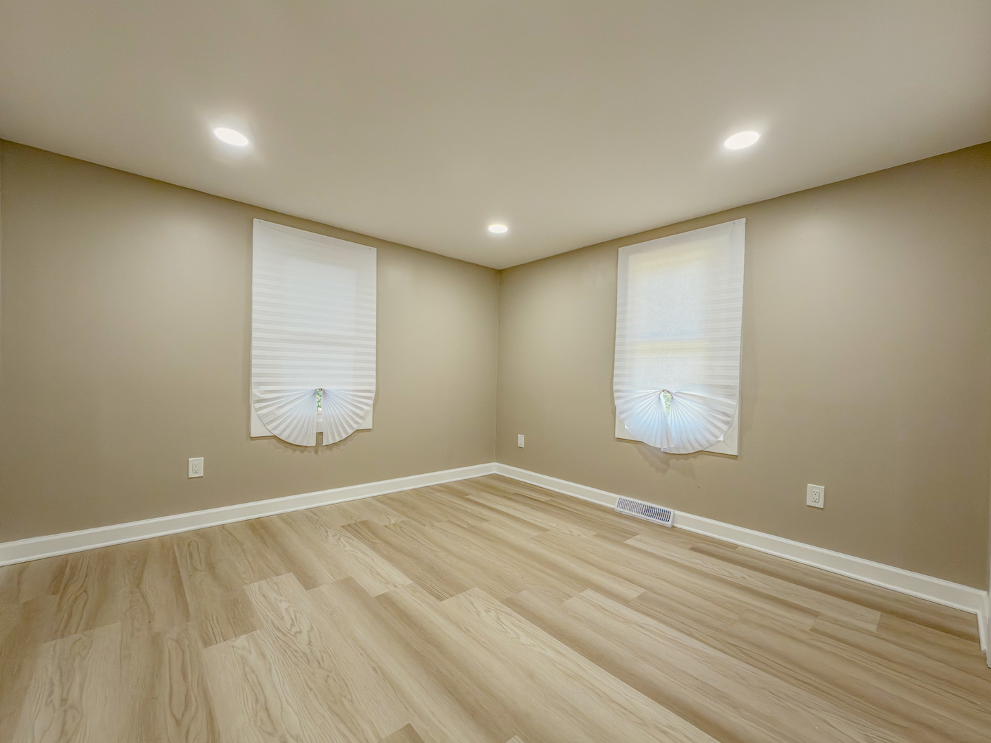1826 Leonard Road Property Photo 20