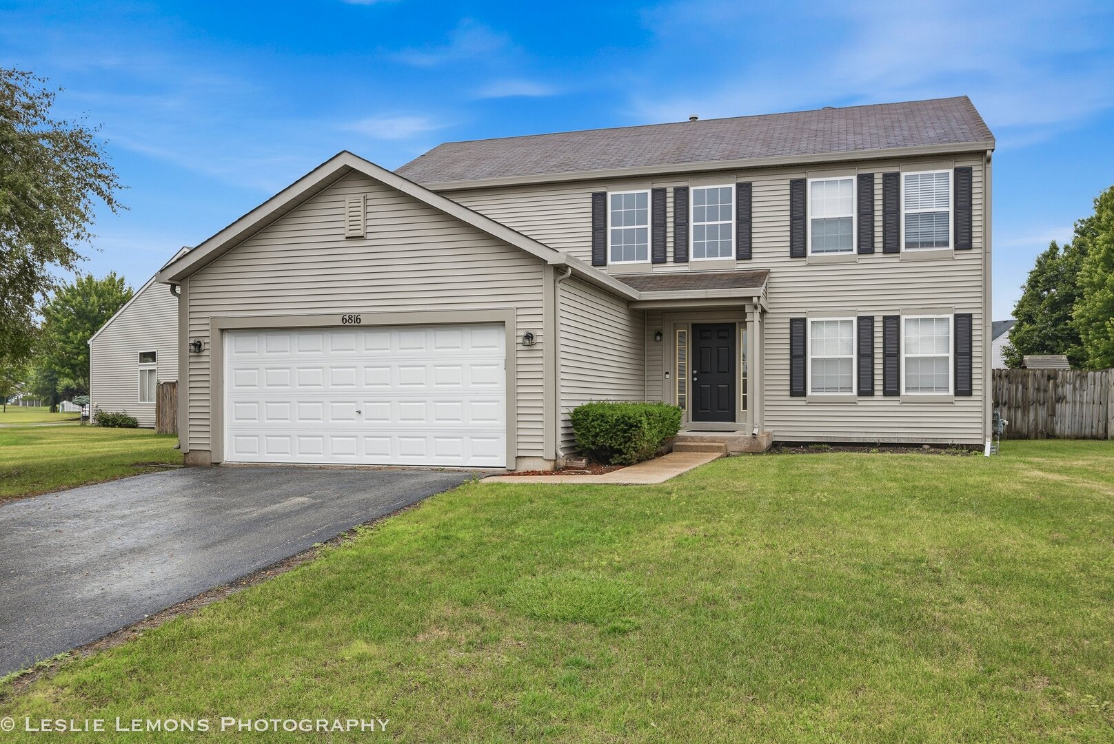 6816 Twin Falls Drive Property Photo 1
