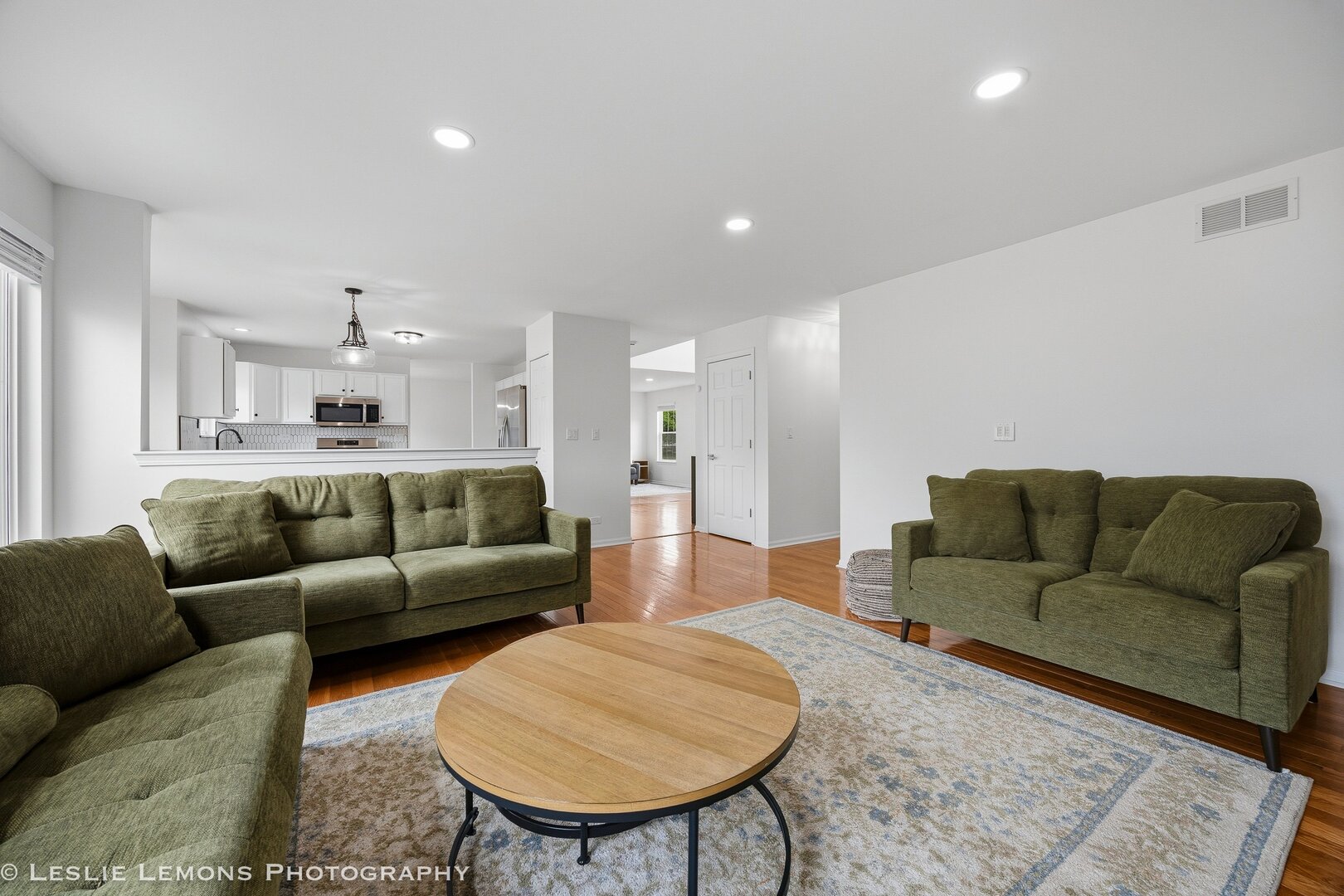 6816 Twin Falls Drive Property Photo 13