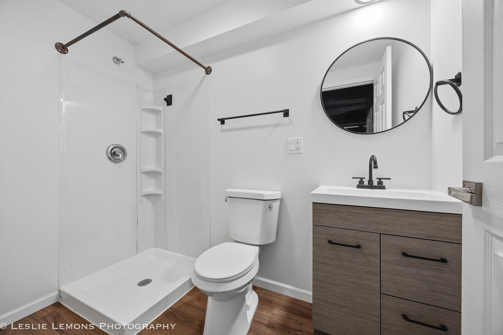 6816 Twin Falls Drive Property Photo 27