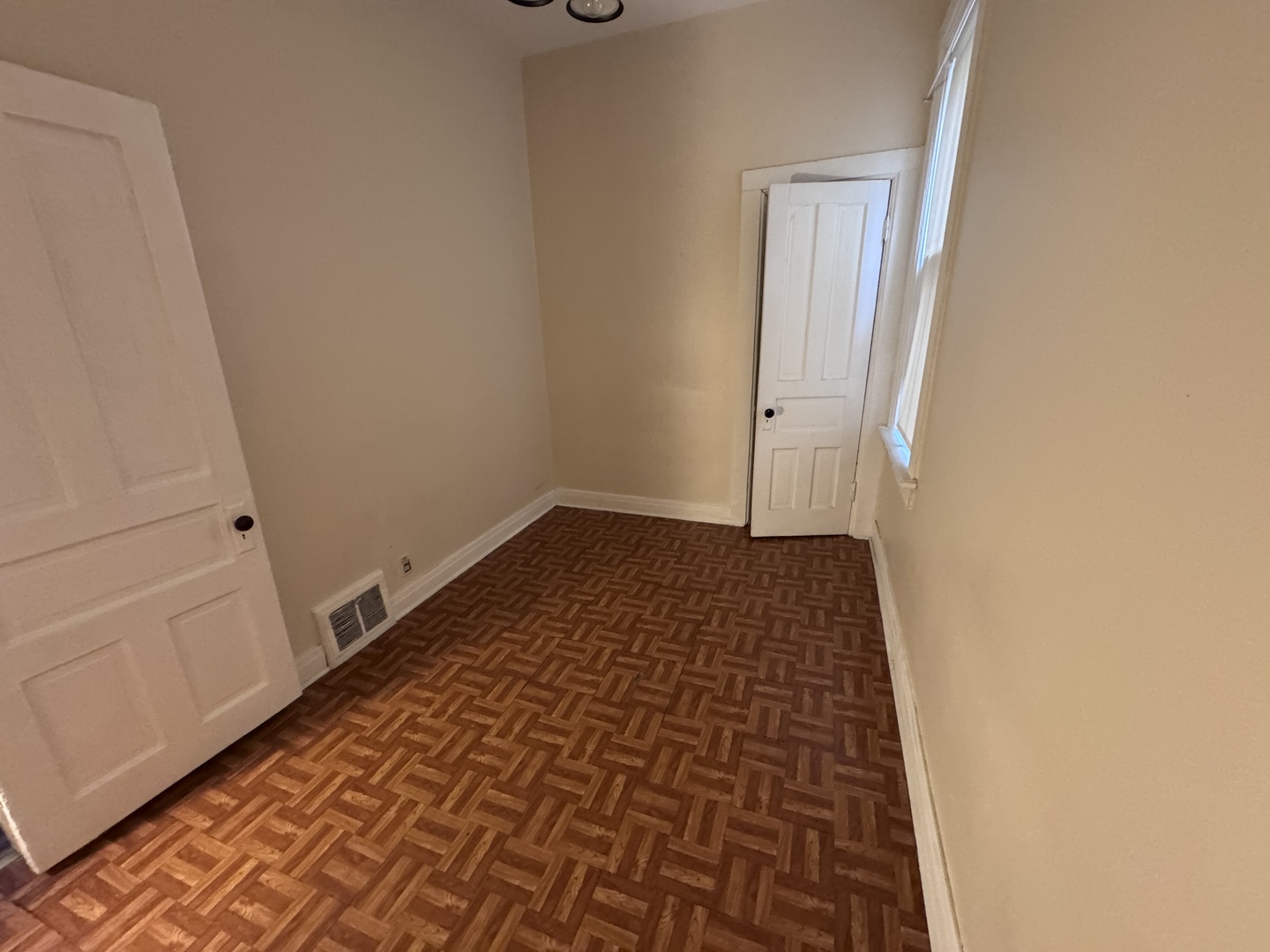 2454 W Diversey Avenue 2 Property Photo 8