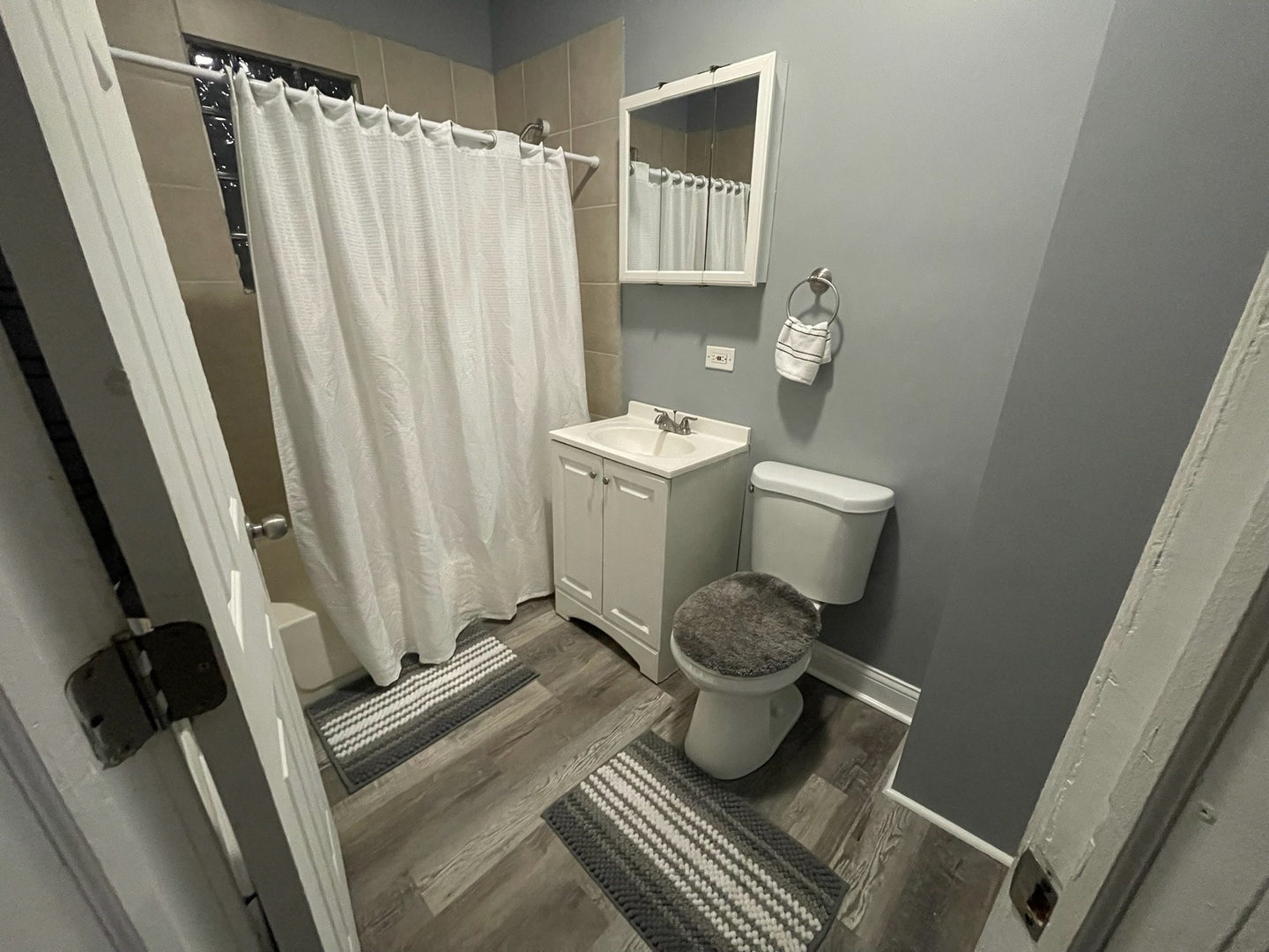 11808 S Union Avenue Property Photo 8