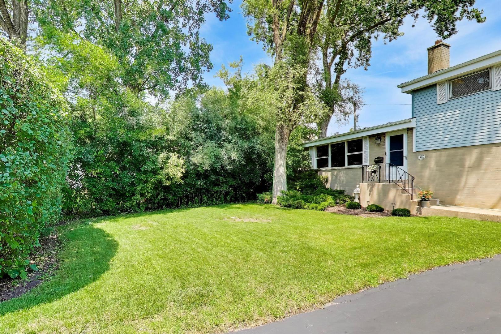 1115 Pfingsten Road Property Photo 2